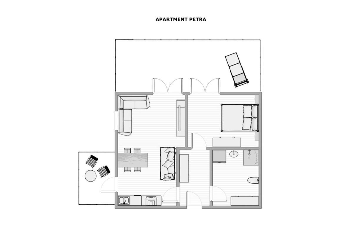 Apartment Petra ครานสกา โกรา ภายนอก รูปภาพ